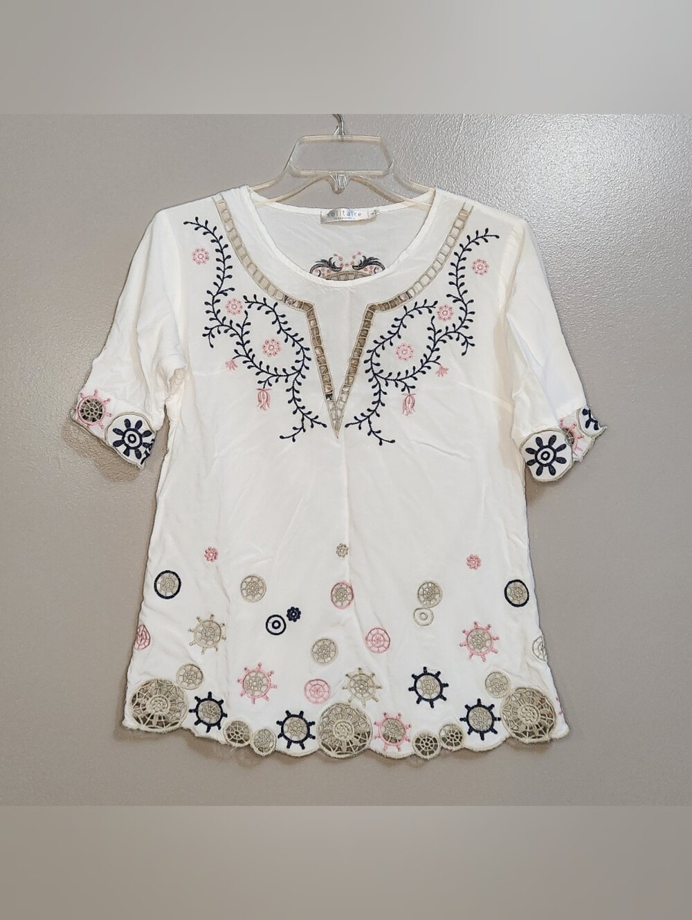 Solitaire Womens Embroidered White Tunic Top Size Small